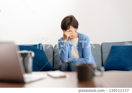 一個憂鬱的女人，絕望 139512157