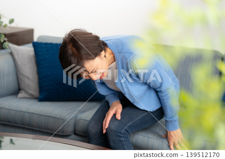 Female, knee osteoarthritis Female, knee osteoarthritis 139512170