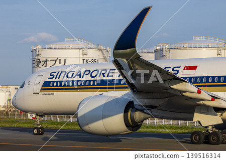 Aircraft heading to the runway Aircraft heading to the runway 139516314