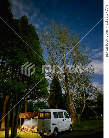 Nanporo Town, Hokkaido: [Nighttime campsite and starry sky] 139517778
