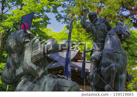 Statues of Takeda Shingen and Uesugi Kenshin at the Kawanakajima Battlefield Historical Park Statues of Takeda Shingen and Uesugi Kenshin at the Kawanakajima Battlefield Historical Park 139519065