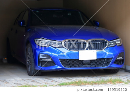 Image of a German sedan Image of a German sedan 139519320