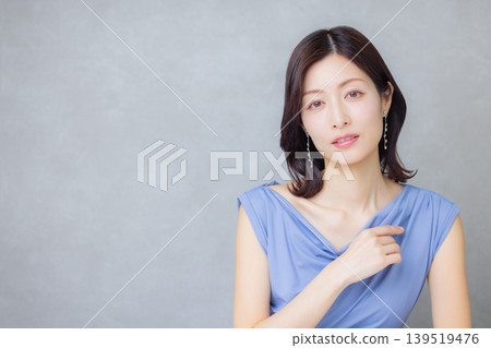 Beauty image for women in their 40s Beauty image for women in their 40s 139519476