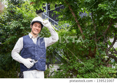手持修枝剪的園丁 手持修枝剪的園丁 139521007