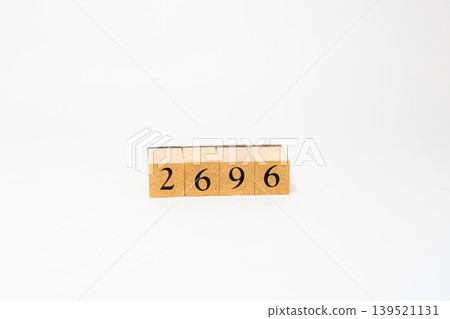 用木塊拼成的四位數 用木塊拼成的四位數 139521131
