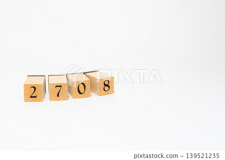 用木塊拼成的四位數 用木塊拼成的四位數 139521235