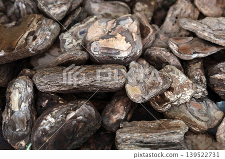 Natural pine bark mulch pieces for garden landscaping 139522731