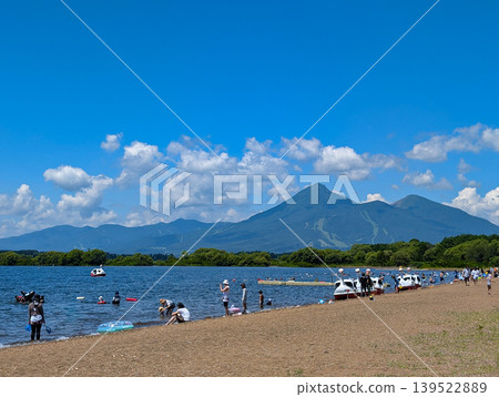 Mount Bandai seen across Lake Inawashiro from Shidahama in Inawashiro Town, Fukushima Prefecture Mount Bandai seen across Lake Inawashiro from Shidahama in Inawashiro Town, Fukushima Prefecture 139522889