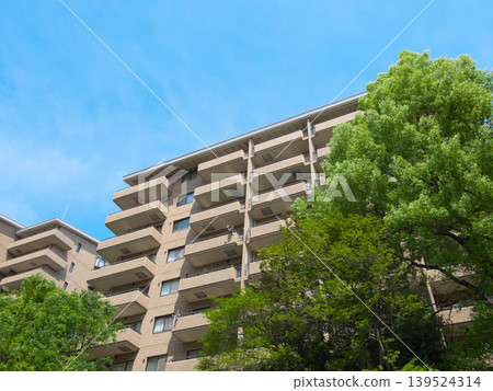 Luxury apartments in Hiroo surrounded by lush greenery: Urban landscape (April 2026) Luxury apartments in Hiroo surrounded by lush greenery: Urban landscape (April 2026) 139524314
