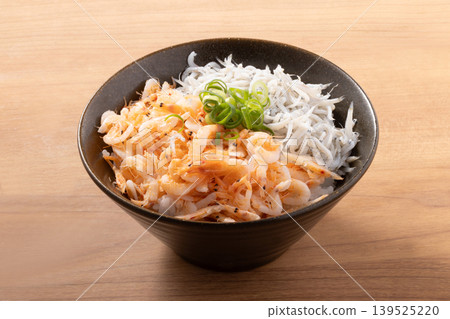 櫻花蝦銀魚飯 [銀魚：國產，櫻花蝦：台灣產] 139525220