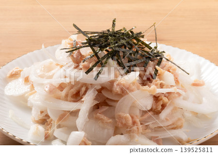 新洋蔥鮪魚沙拉 新洋蔥鮪魚沙拉 139525811