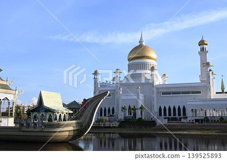 汶萊,一座清真寺的風景 2 汶萊,一座清真寺的風景 2 139525893