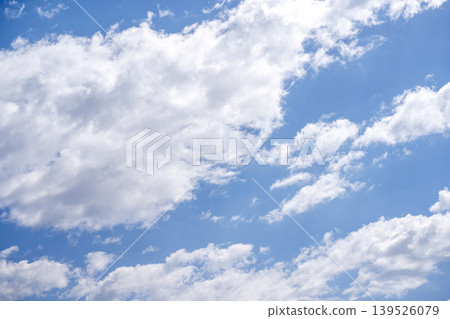 Early summer sky, blue sky, clear sky, May image Early summer sky, blue sky, clear sky, May image 139526079
