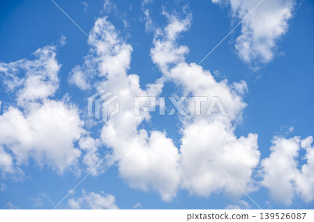 Early summer sky, blue sky, clear sky, May image Early summer sky, blue sky, clear sky, May image 139526087