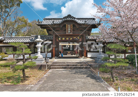 [Matsuyama Toshogu Shrine (Matsuyama Shrine)] Iwaiya Higashi-machi, Matsuyama City, Ehime Prefecture 139526254