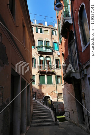 An alley in the San Marco district of Venice's old town, Italy. An alley in the San Marco district of Venice's old town, Italy. 139527141