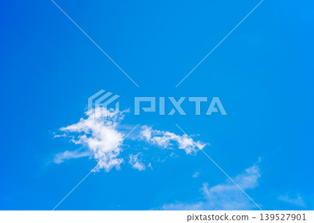 A refreshing blue sky 《Clouds floating in the sky》 A refreshing blue sky 《Clouds floating in the sky》 139527901