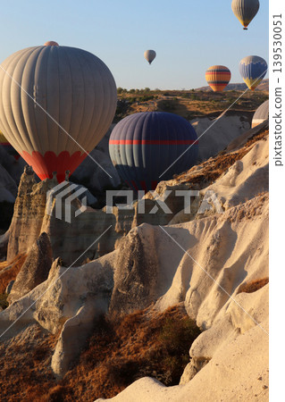 Hot air balloons Cave city in Cappadocia, Turkey Hot air balloons Cave city in Cappadocia, Turkey 139530051