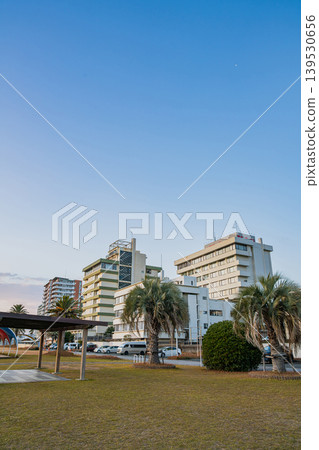 A view of the row of accommodations on Bentenjima Island in Hamamatsu City, Shizuoka Prefecture, before sunset. A view of the row of accommodations on Bentenjima Island in Hamamatsu City, Shizuoka Prefecture, before sunset. 139530656