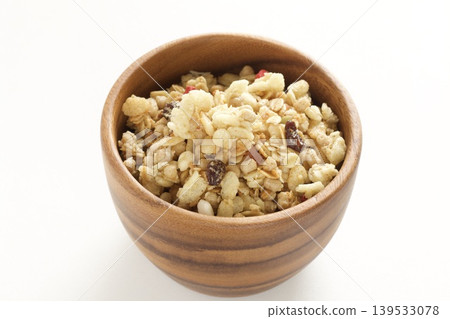 Fruit granola 139533078
