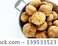 New potatoes 139533523