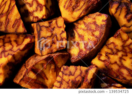 dry pepper in detail dry pepper in detail 139534725