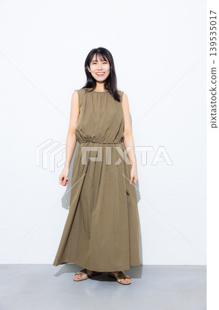 one piece woman 139535017