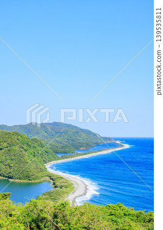初夏時節,從長須濱展望台眺望鹿兒島縣薩摩仙台市 初夏時節,從長須濱展望台眺望鹿兒島縣薩摩仙台市 139535811