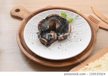 Butter-fried portobello Butter-fried portobello 139535924