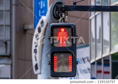 東京都會景觀的新視角，包括澀谷十字路口的倒數交通號誌。 139538797