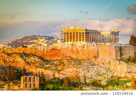 Famous skyline of Athens, Greece Famous skyline of Athens, Greece 139539418