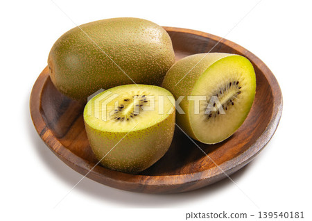 Sun Gold Kiwi 139540181