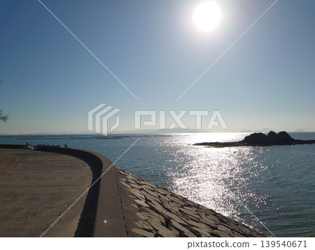 Sea and sky Sea and sky 139540671