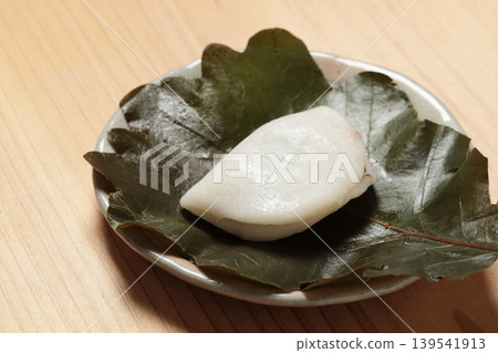 Kashiwamochi Kashiwamochi 139541913