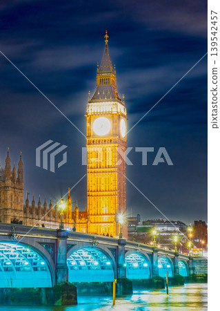 London: The Palace of Westminster illuminated London: The Palace of Westminster illuminated 139542457