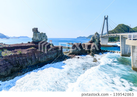 Koshiki Daimyojin Bridge in early summer, Satsumasendai City, Kagoshima Prefecture Koshiki Daimyojin Bridge in early summer, Satsumasendai City, Kagoshima Prefecture 139542863