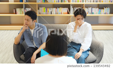 接受諮商的夫婦 139543492