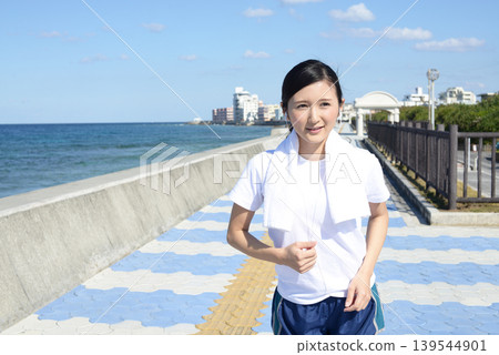 慢跑的女人 慢跑的女人 139544901
