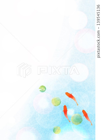 一幅充滿夏日氣息的日式插畫,以金魚和水面為背景。 一幅充滿夏日氣息的日式插畫,以金魚和水面為背景。 139545136