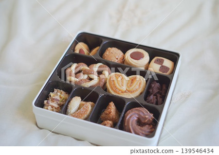 Cookie assortment tin Cookie assortment tin 139546434
