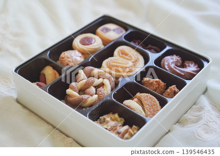 Cookie assortment tin Cookie assortment tin 139546435