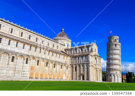 Pisa Cathedral (Cathedral of the Assumption of Mary) with the Leaning Tower of Pisa on Piazza dei Miracoli in Pisa, Tuscany, Italy 139547384
