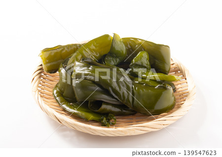 [Sanriku Region] Salt-preserved wakame seaweed stems 139547623