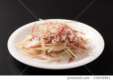 Sliced Japanese ginger Sliced Japanese ginger 139548961