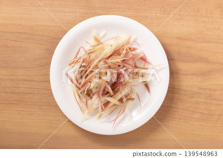 Sliced Japanese ginger Sliced Japanese ginger 139548963