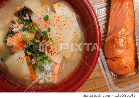 Salmon soup and grilled salmon (Ohata district, Mutsu City, Aomori Prefecture) Salmon soup and grilled salmon (Ohata district, Mutsu City, Aomori Prefecture) 139550142