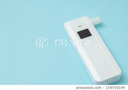 一個酒精檢測器 139550194