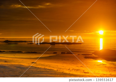Seascape at midnight sun on Andoya, Norway Seascape at midnight sun on Andoya, Norway 139551617