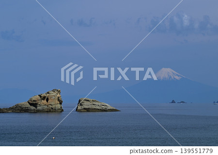 從Unsei海岸出發的富士山 139551779