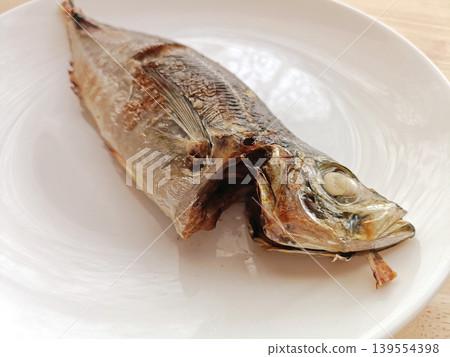 鹽烤香魚 鹽烤香魚 139554398